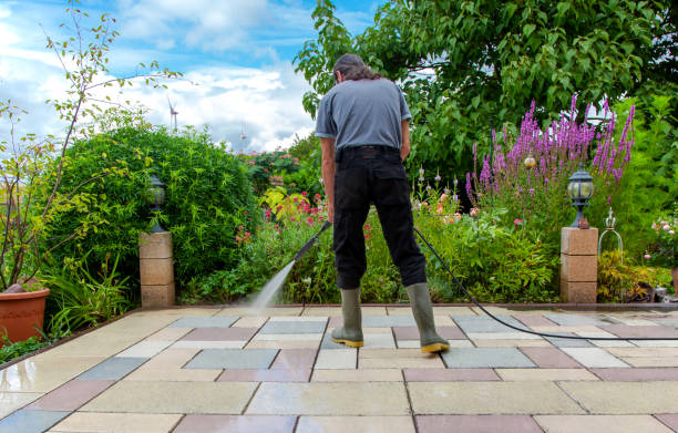 Best Patio and Deck Pressure Washing  in Fowler, CA